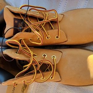 Btand New No box Boys Timberland Weatherproof boots
